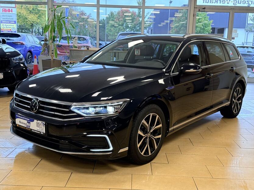 VW Passat 71.906 km 22.400 € Hennef 53773