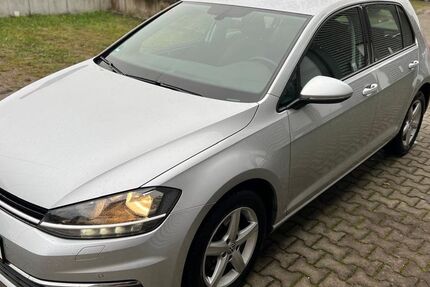 VW Golf 234.000 km 10.200 &euro; Eschborn 65760