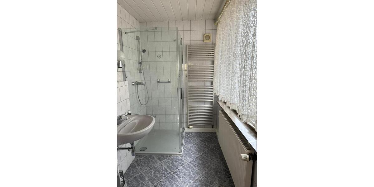 Einfamilienhaus Geratal Geraberg - 6 Zimmer, 120 m&sup2;, 155.000&euro; | Angebot:25224988