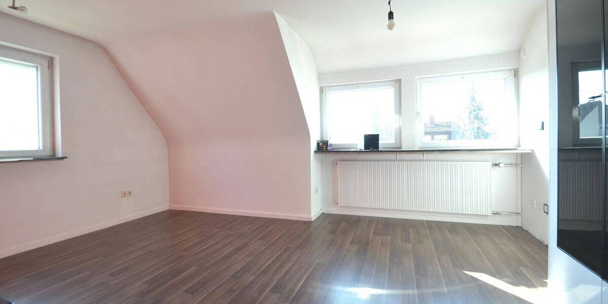 Mehrfamilienhaus, Wohnhaus Rutesheim - 9 Zimmer, 215 m&sup2;, 670.000&euro; | Angebot:26439088