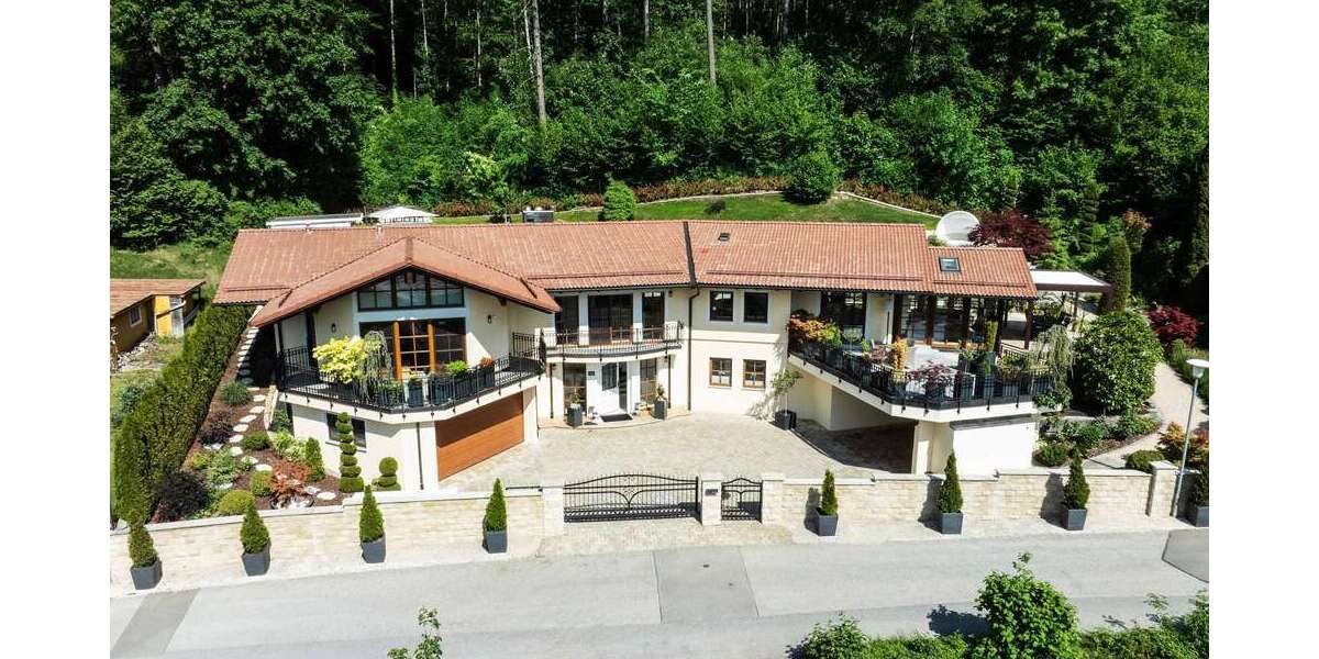 Einfamilienhaus Füssen - 9 Zimmer, 275 m&sup2;, 1.950.000&euro; | Angebot:26913515