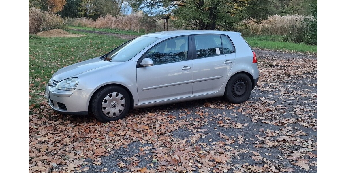 VW Golf V 122.000 km 5.000 € Berlin 10178