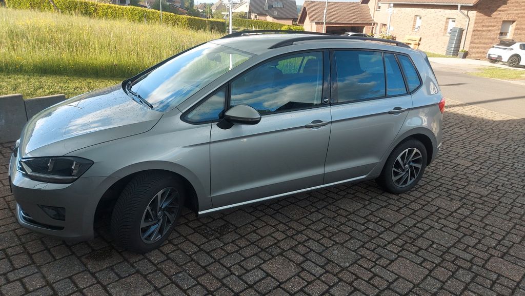 VW Golf Sportsvan 60.000 km 12.300 &euro; Schmidt 52385