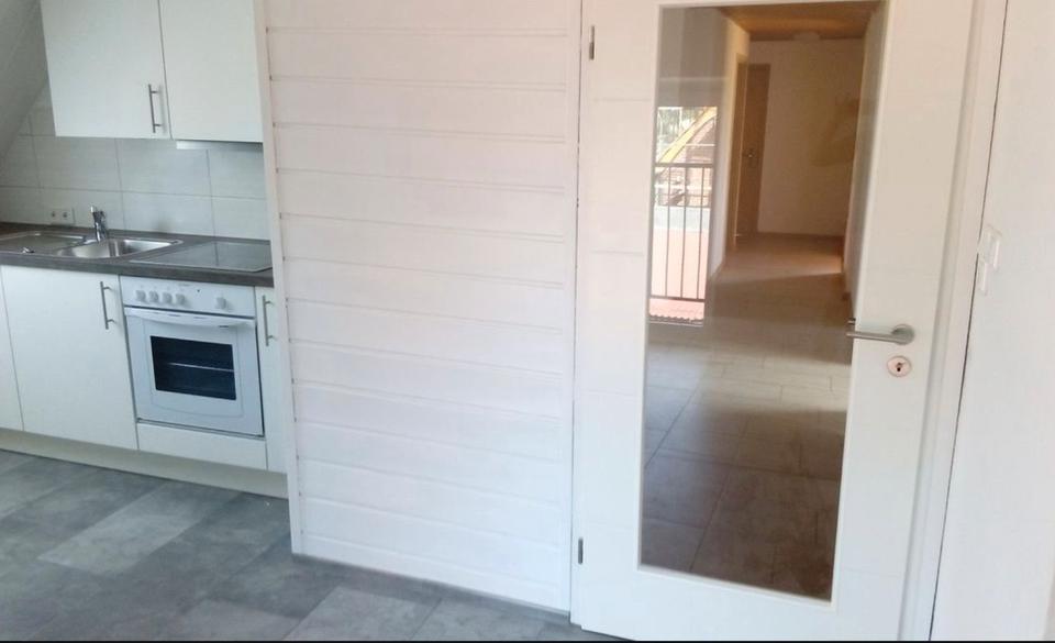 Dachgeschoßwohnung Bleckede - 3 Zimmer, 105 m&sup2;, 800&euro; | Angebot:26397720
