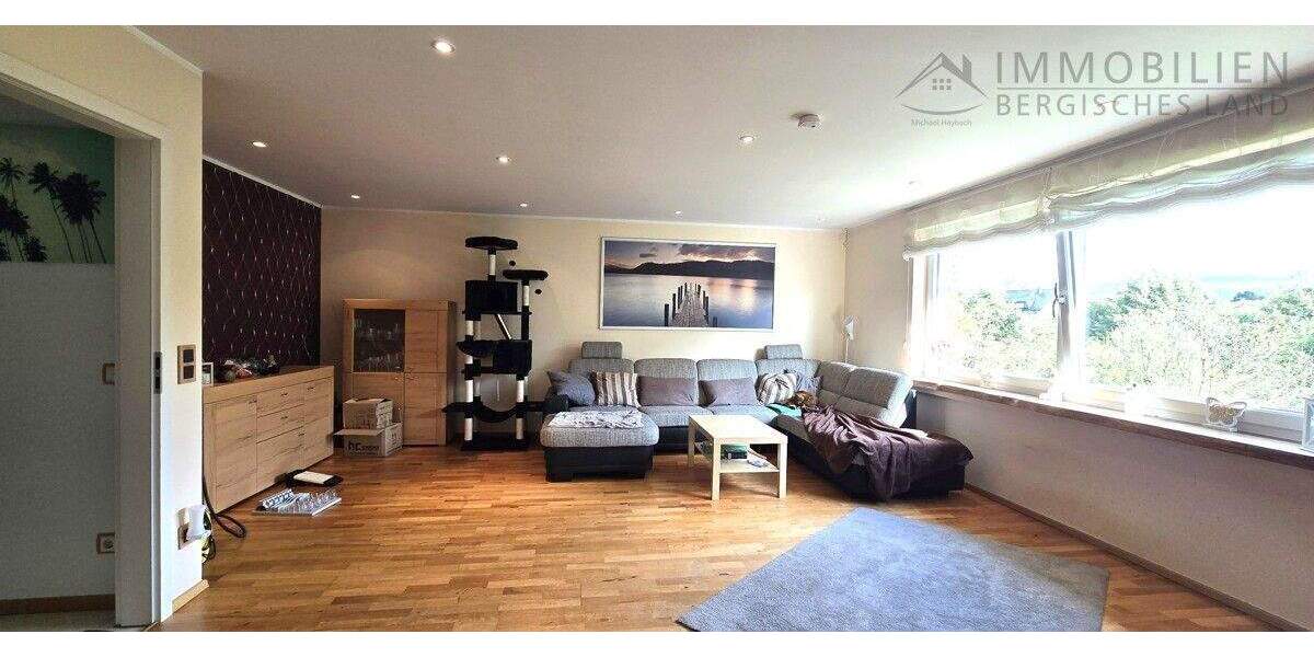 Einfamilienhaus Hückeswagen Kobeshofen - 6 Zimmer, 220 m&sup2;, 569.000&euro; | Angebot:23241797