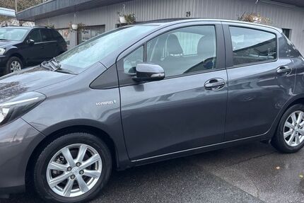 Toyota Yaris 29.200 km 10.950 &euro; Essen 45356