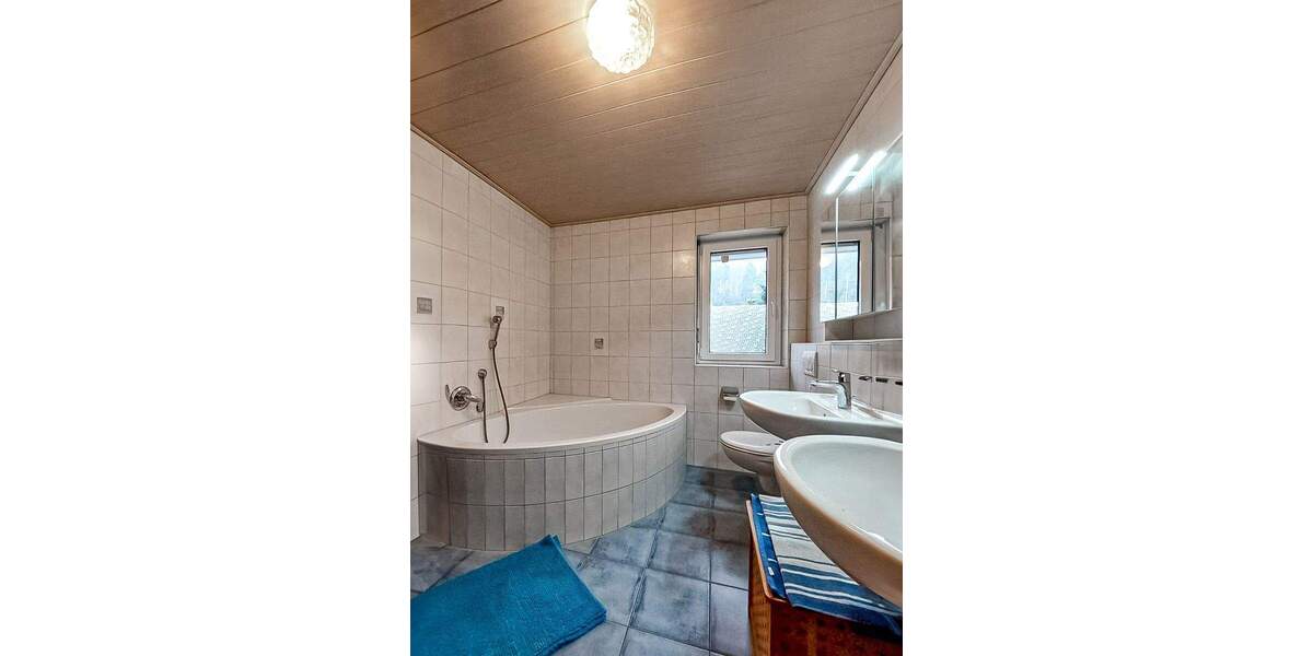 Mehrfamilienhaus, Wohnhaus Gengenbach Bermersbach - 7 Zimmer, 164 m&sup2;, 599.000&euro; | Angebot:25096005