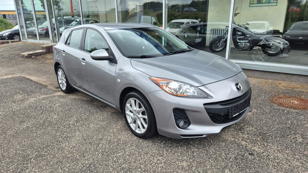 Mazda 3 96.521 km 7.900 &euro; Waren 17192