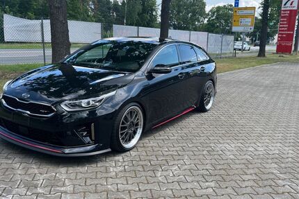 Kia pro ceed / ProCeed 95.000 km 20.900 &euro; Weiden 92637