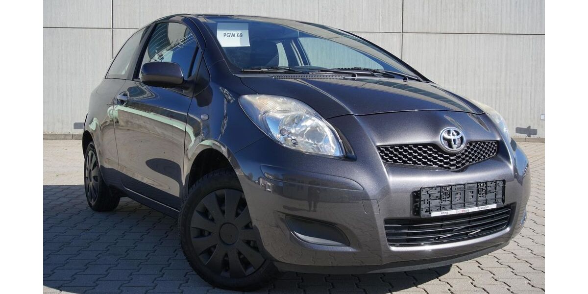 Toyota Yaris 99.960 km 3.495 &euro; Parkstetten 94365
