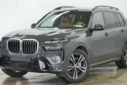 BMW X7 18.500 km 89.639 &euro; Paderborn 33100