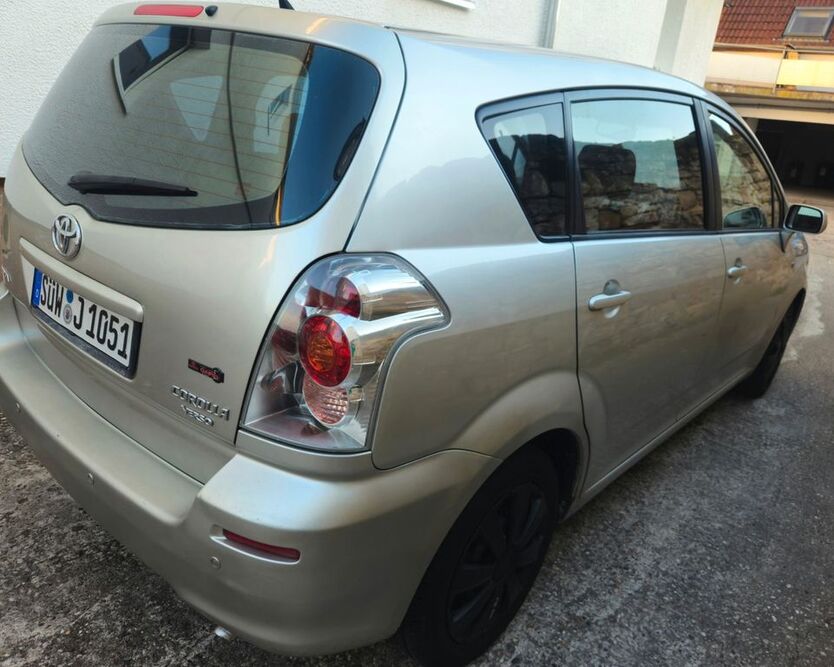 Corolla Verso