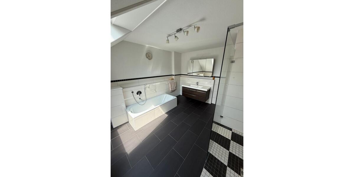 Doppelhaushälfte Reutlingen Sondelfingen - 7 Zimmer, 187 m&sup2;, 849.000&euro; | Angebot:26978129