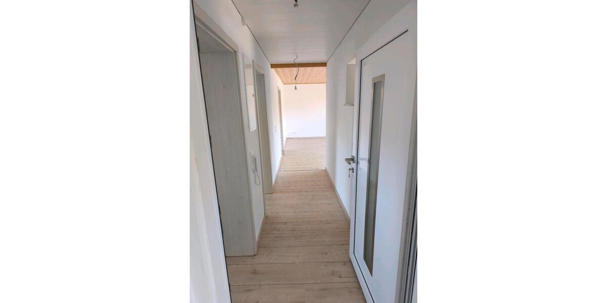 Etagenwohnung Aiterhofen - 3 Zimmer, 70 m&sup2;, 780&euro; | Angebot:26385687