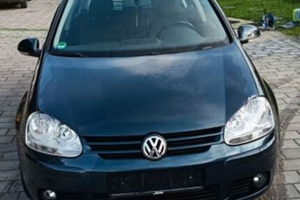 VW Golf 157.304 km 3.800 &euro; Rot an der Rot 88430