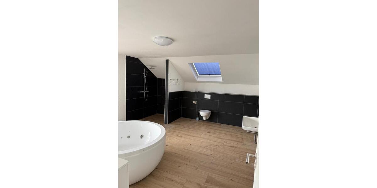 Einfamilienhaus Kastellaun - 6 Zimmer, 250 m&sup2;, 1.700&euro; | Angebot:24541288