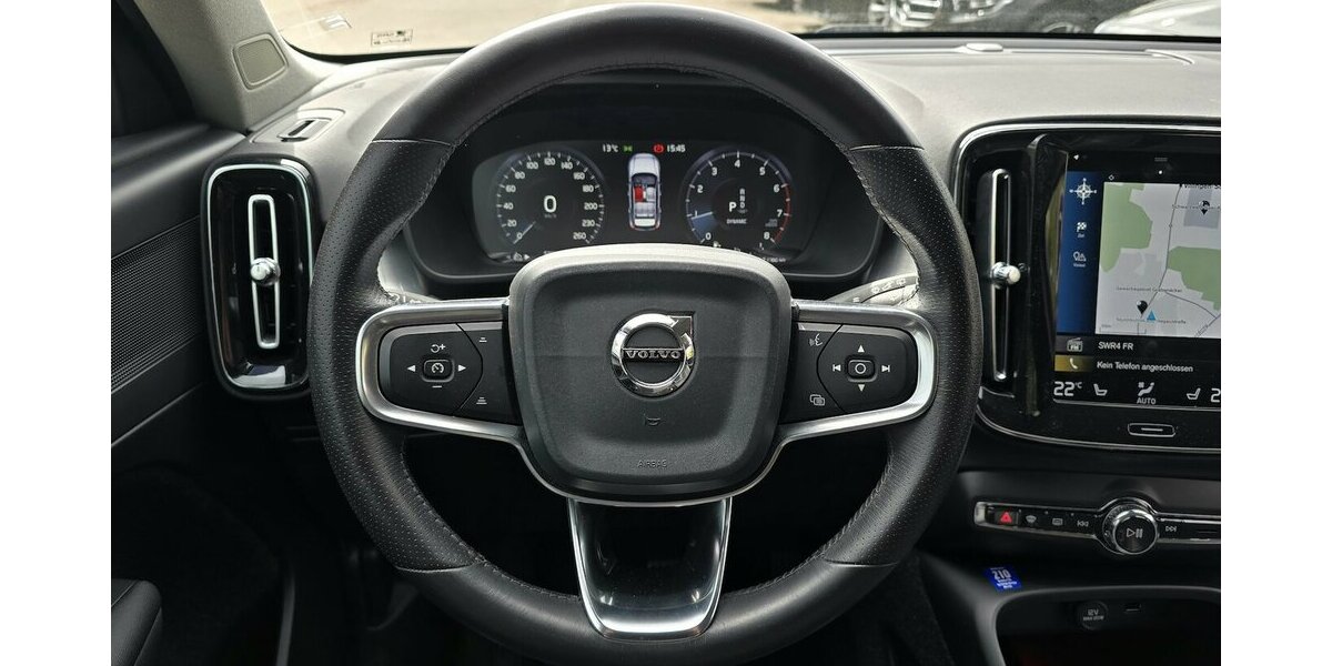 Volvo XC40 T4 MOMENTUM AWD/KLIMA/LEDER/ PRO-PAKET/LED 52.808 km 26.900 &euro; Villingen-Schwenningen 78054