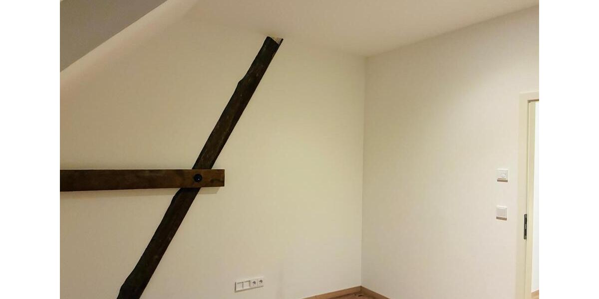 Dachgeschoßwohnung Wiesbaden Mainz-Amöneburg - 3 Zimmer, 88 m&sup2;, 1.326&euro; | Angebot:24983177