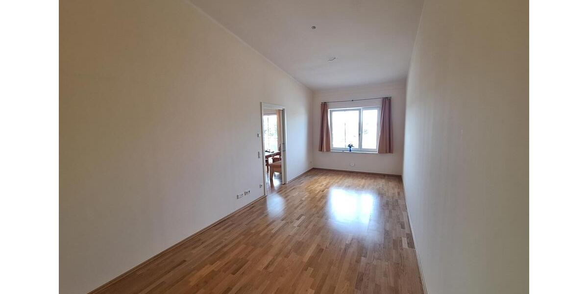 Etagenwohnung Vierkirchen - 3 Zimmer, 96 m&sup2;, 1.595&euro; | Angebot:25363171