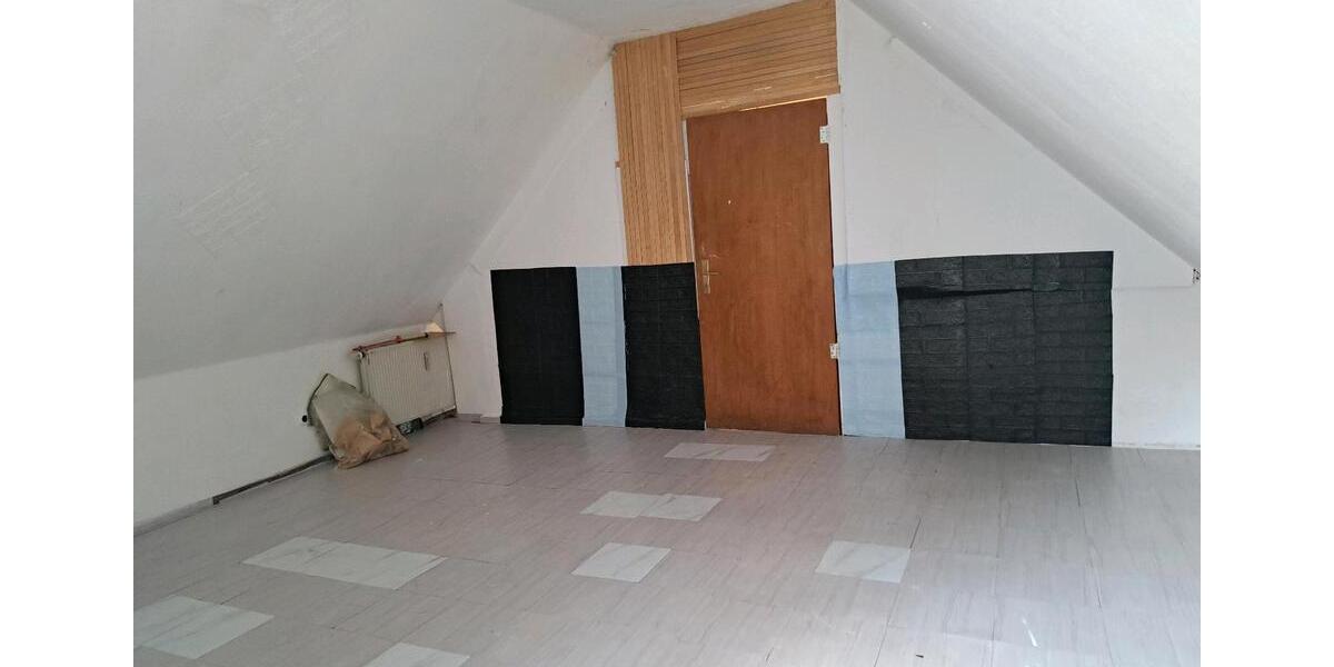 Einfamilienhaus Wermsdorf - 5 Zimmer, 70 m&sup2;, 850&euro; | Angebot:26533014