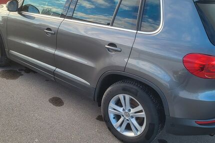VW Tiguan 156.000 km 9.800 &euro; Regensburg 93055