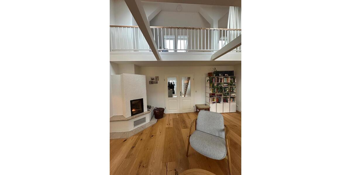 Dachgeschoßwohnung Dresden Neustadt - 5 Zimmer, 180 m&sup2;, 900.000&euro; | Angebot:25611802