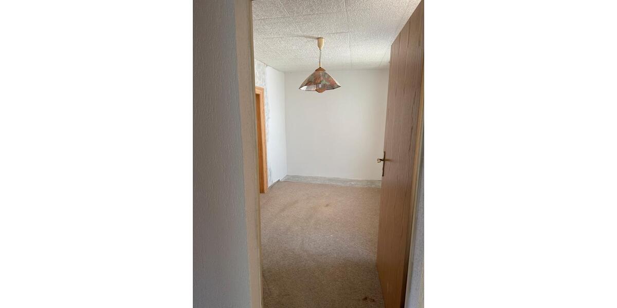 Einfamilienhaus Marktredwitz - 4 Zimmer, 110 m&sup2;, 130.000&euro; | Angebot:27055064