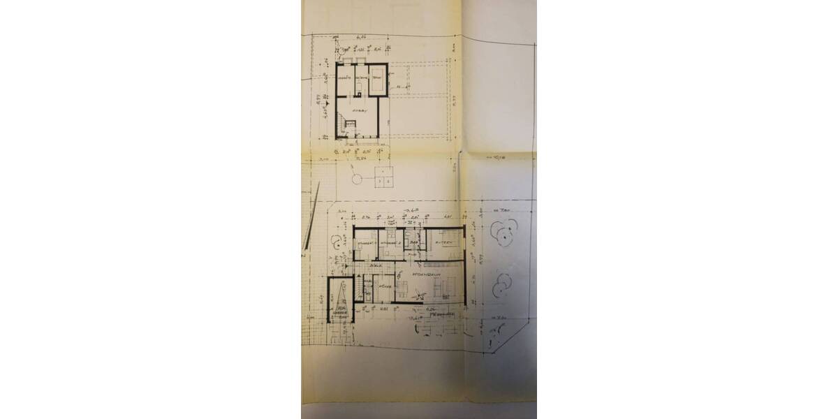 Schöner Bungalow im Dornröschenschlaf! 4 Zi, 100m² WF, GST 525m²,Garage und Keller in Niederkassel 4 zimmer