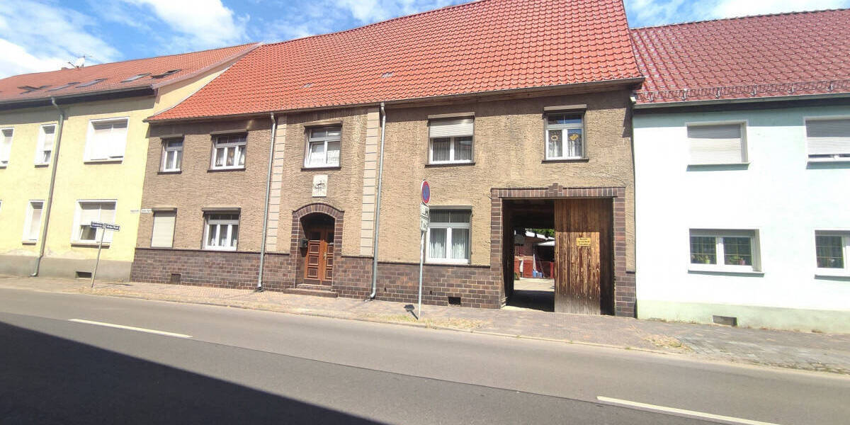 Mehrfamilienhaus, Wohnhaus Raguhn-Jeßnitz Jeßnitz - 1 Zimmer, 301 m&sup2;, 50.000&euro; | Angebot:25748397