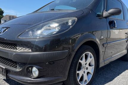 Peugeot 1007 69.990 km 4.750 &euro; Dinslaken 46537
