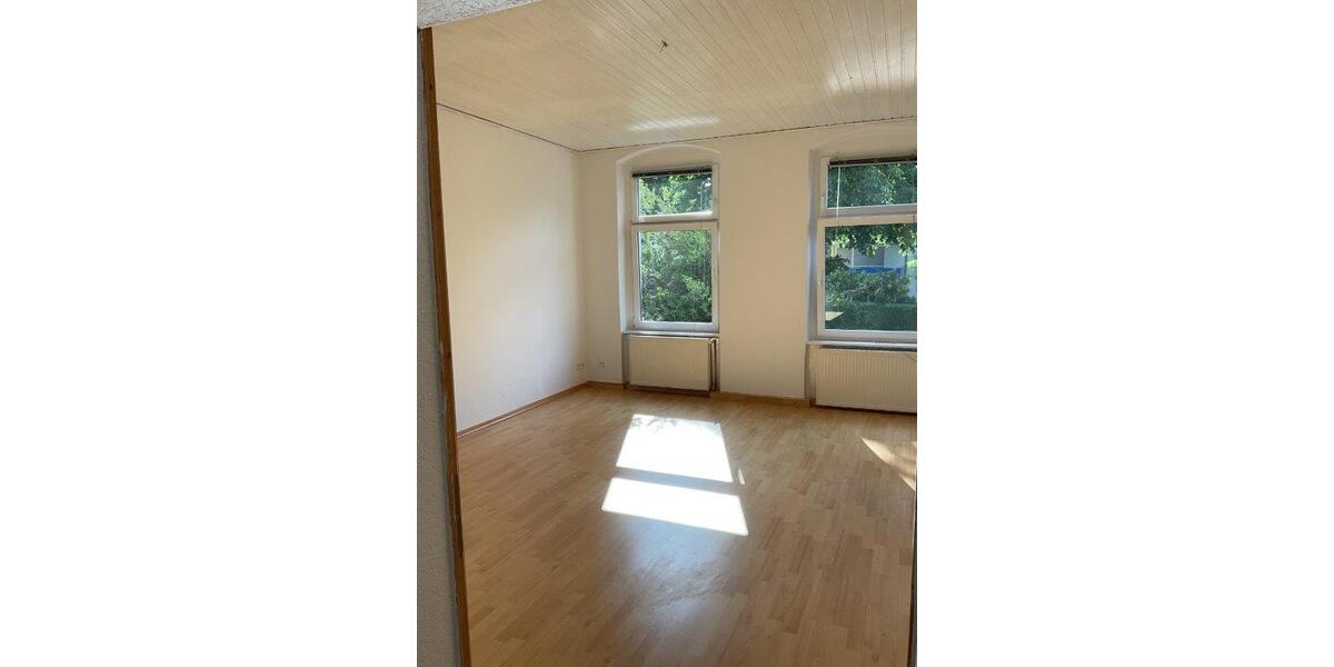 Etagenwohnung Strausberg - 3 Zimmer, 90 m&sup2;, 999&euro; | Angebot:25916765