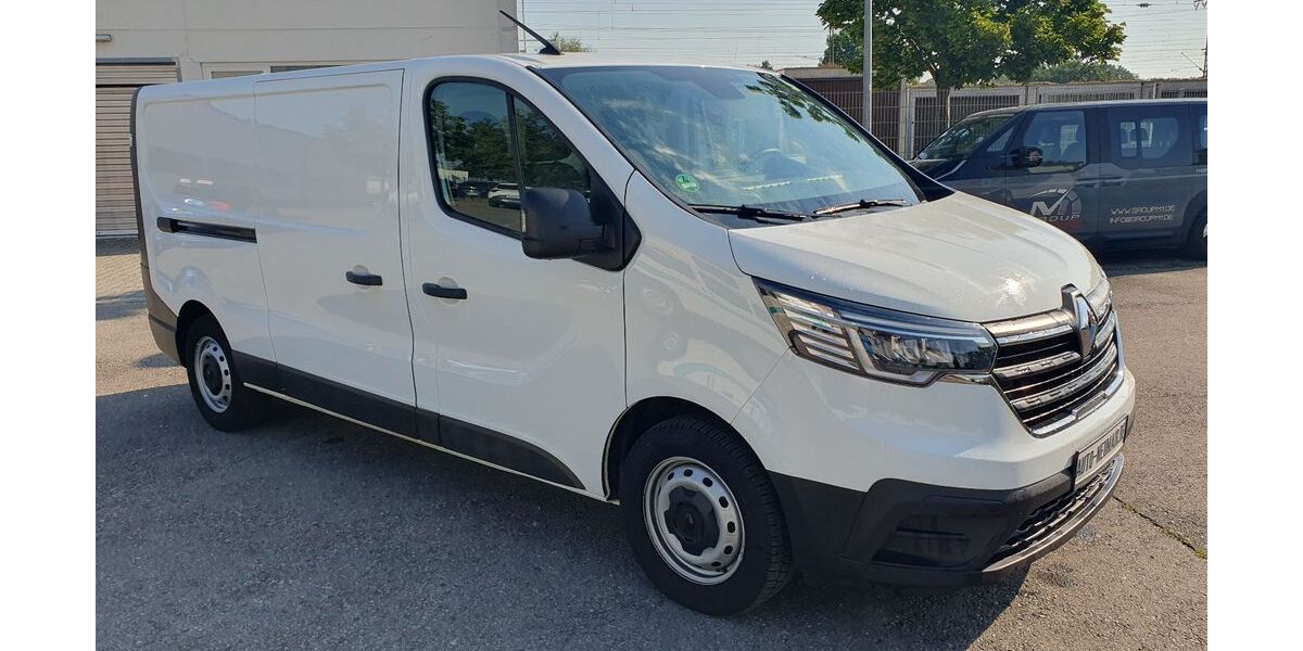 Renault Trafic 70.000 km 19.900 &euro; München 81825