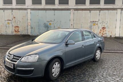 VW Jetta 75.000 km 4.750 &euro; Braunschweig 38106