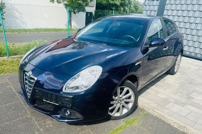 Alfa Romeo Giulietta 112.500 km 4.399 € Rodgau 63110