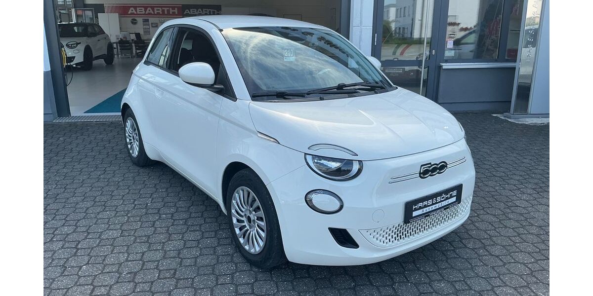 Fiat 500e 19.205 km 17.590 &euro; Eckental 90542