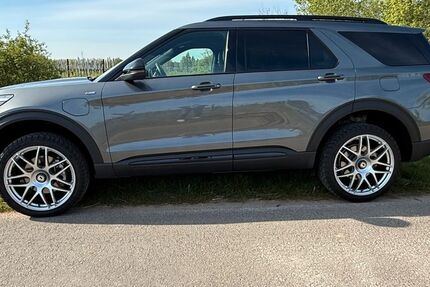 Ford Explorer 46.000 km 52.500 &euro; Neustadt 67435