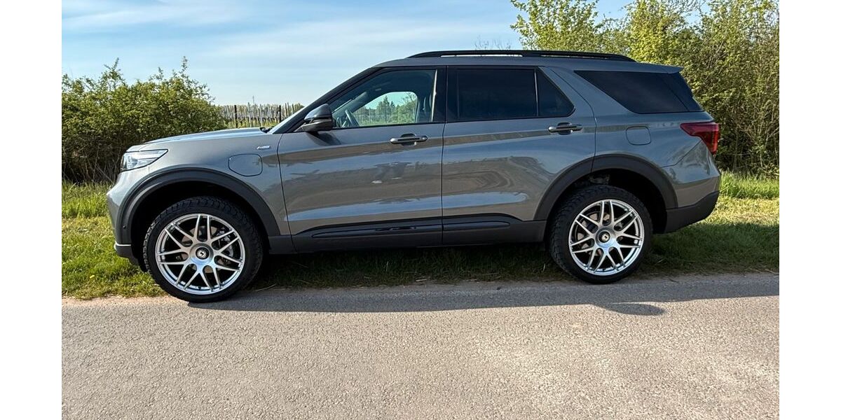 Ford Explorer 46.000 km 52.500 &euro; Neustadt 67435