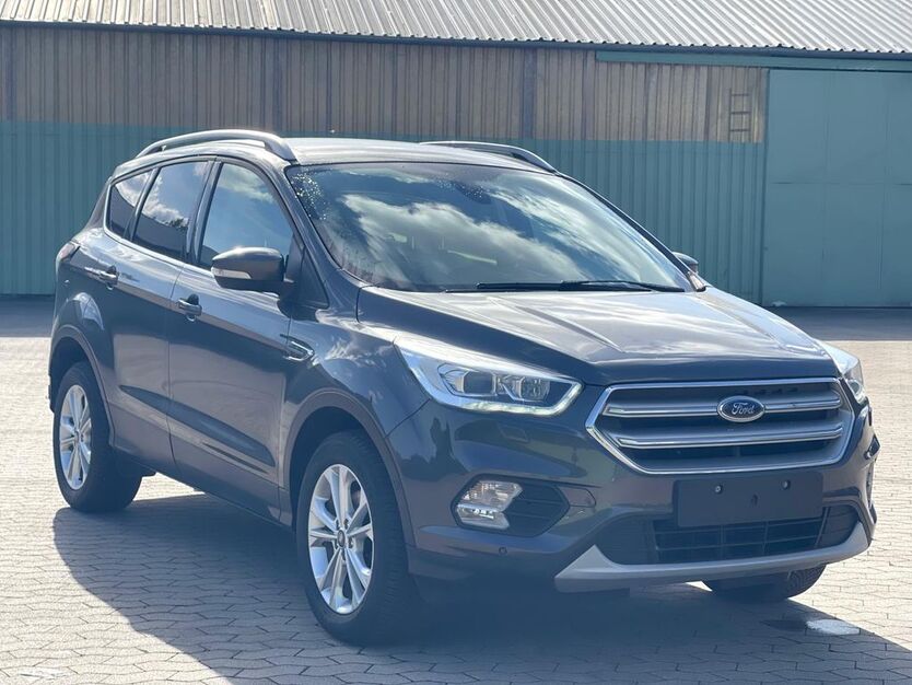 Ford Kuga 168.000 km 11.900 € Berlin 12107