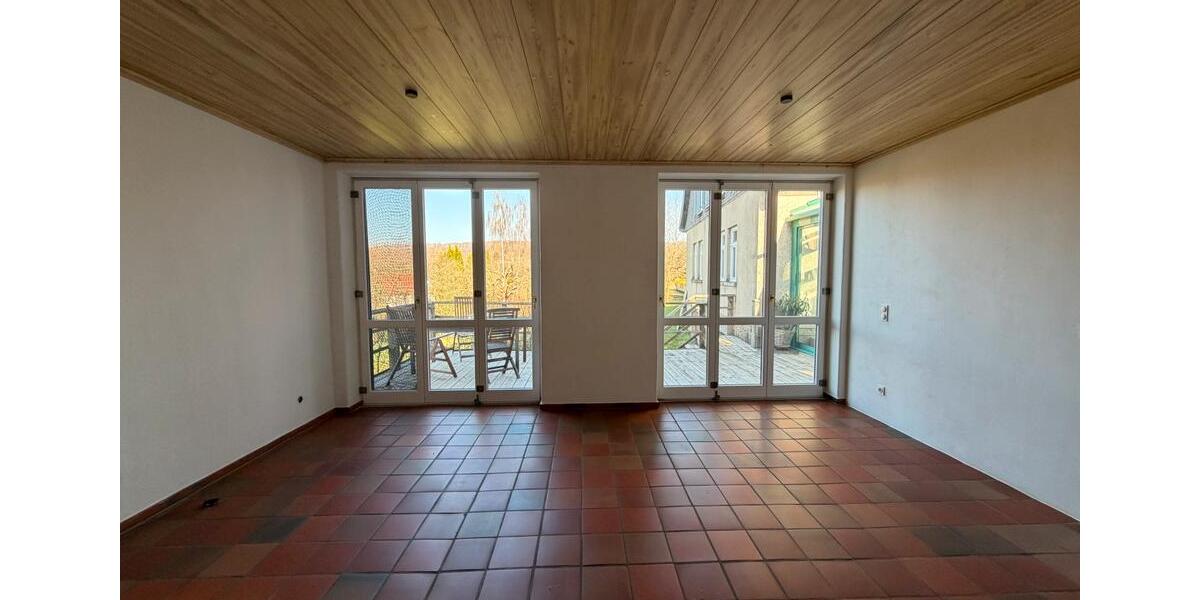 Einfamilienhaus Schlüchtern - 3 Zimmer, 150 m&sup2;, 1.700&euro; | Angebot:25964514