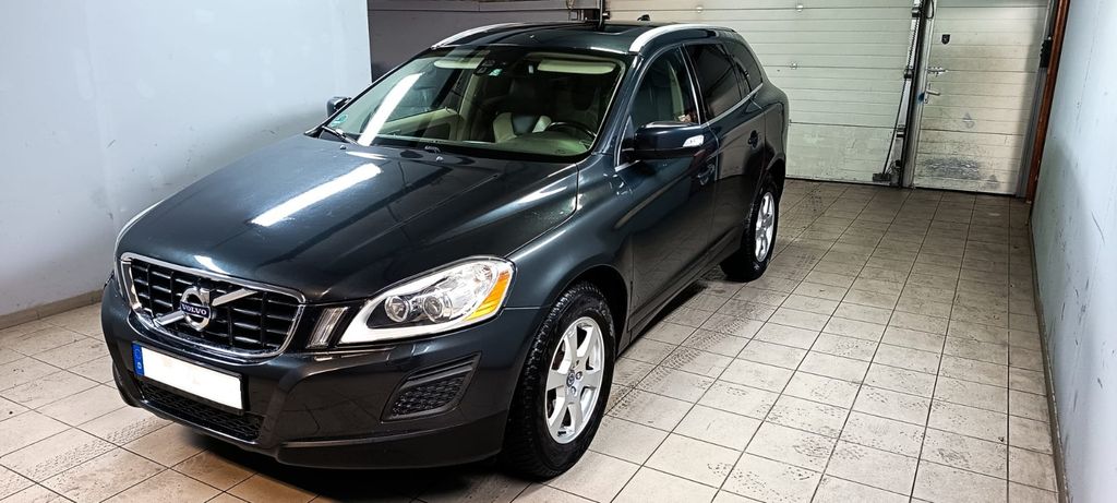 Volvo XC60 224.500 km 10.600 &euro; LAHR 77933