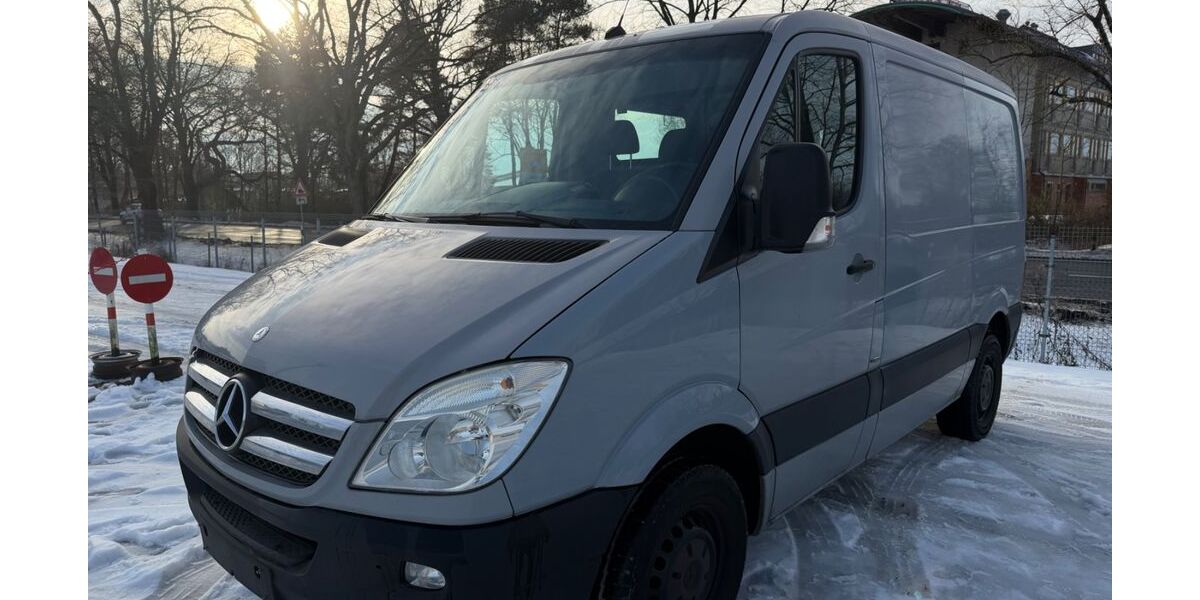 Mercedes-Benz Sprinter 157.600 km 10.590 &euro; Braunschweig 38110
