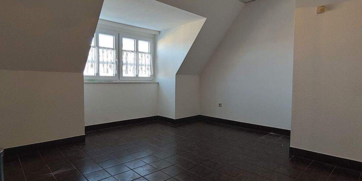 Gewerbeobjekt Döbeln - 3 Zimmer, 116 m&sup2;, 464&euro; | Angebot:25915465