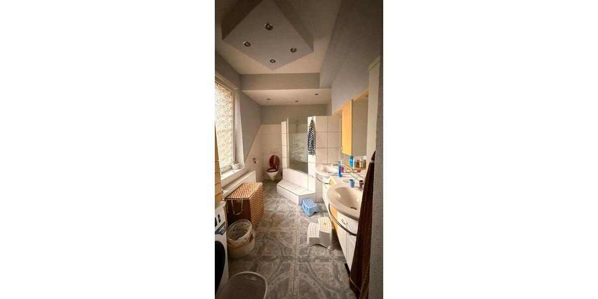 Erdgeschoßwohnung Coburg - 4 Zimmer, 120 m&sup2;, 210.000&euro; | Angebot:26429496