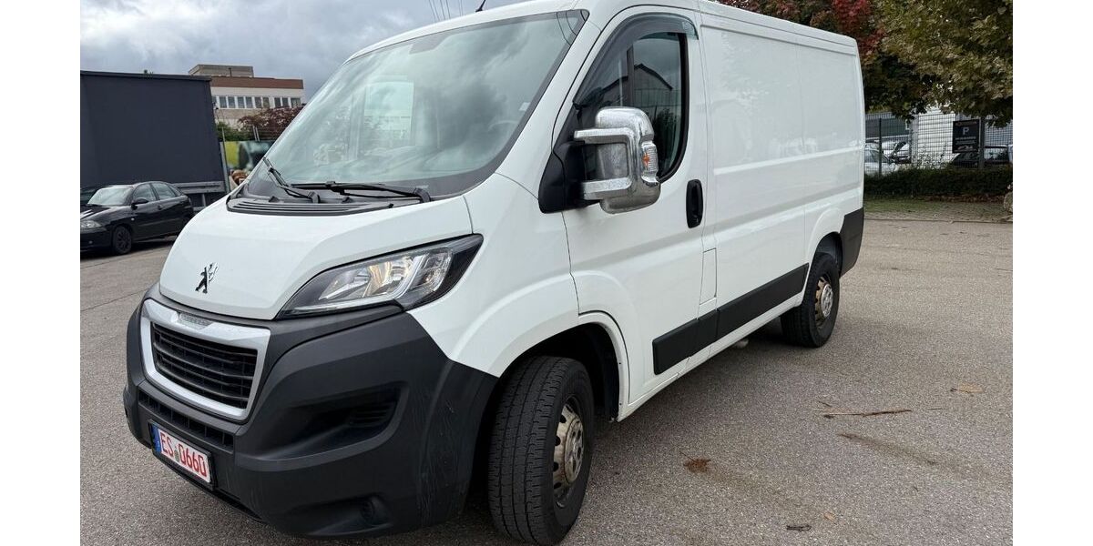 Peugeot Boxer 181.000 km 11.900 &euro; Asperg / Stuttgart 71679