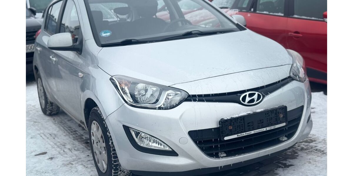 Hyundai i20 108.879 km 3.999 &euro; Wildau 15745