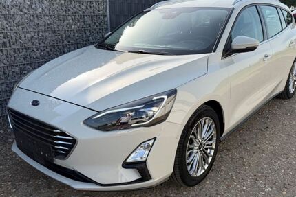 Ford Focus 36.273 km 16.900 &euro; Geilenkirchen 52511