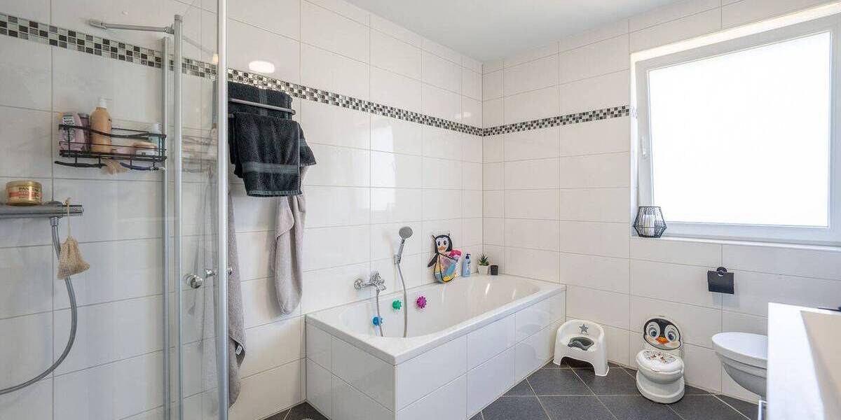 Etagenwohnung Übach-Palenberg Boscheln - 3 Zimmer, 80 m&sup2;, 720&euro; | Angebot:26778301