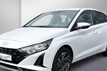 Hyundai i20 9.100 km 18.389 &euro; Wunsiedel 95632