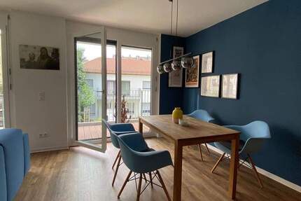 Moderne 2-Zimmer-Wohnung mit Einbauküche und großem Balkon! 2 zimmer