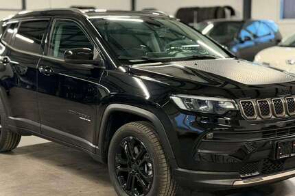 Jeep Compass 3.843 km 26.450 &euro; Friedewald 36289